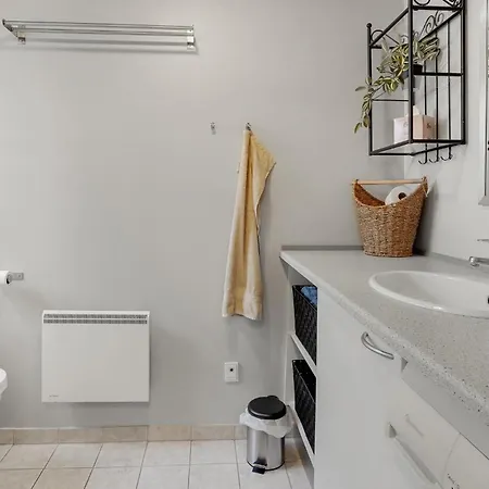 Cozy In With Kitchen Semesterbostad